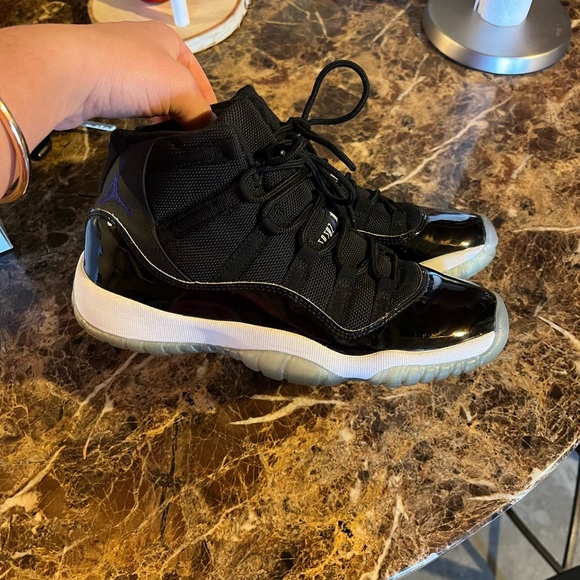 Space jam 11’s - Picture 2 of 5